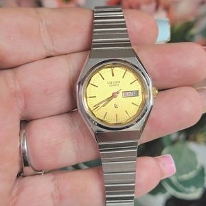 VINTAGE CITIZEN watch 8" Beautiful condition